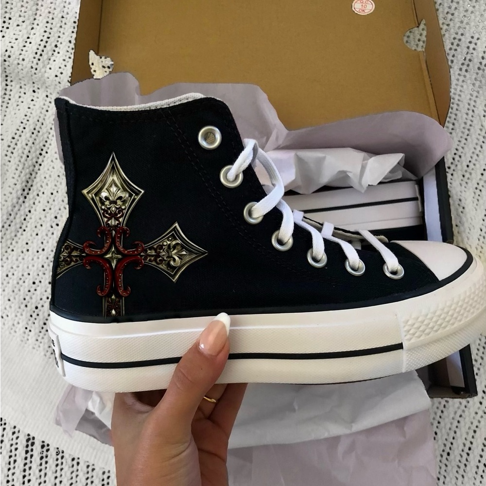 NWT Black Platform Gothic Cross Converse